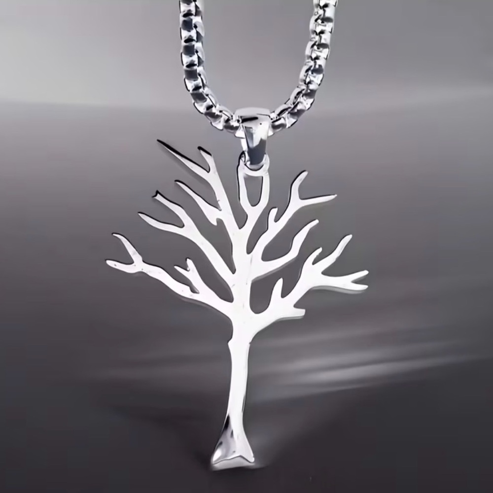NWT Tree Life Stainless Steel Pendant Necklace Silver